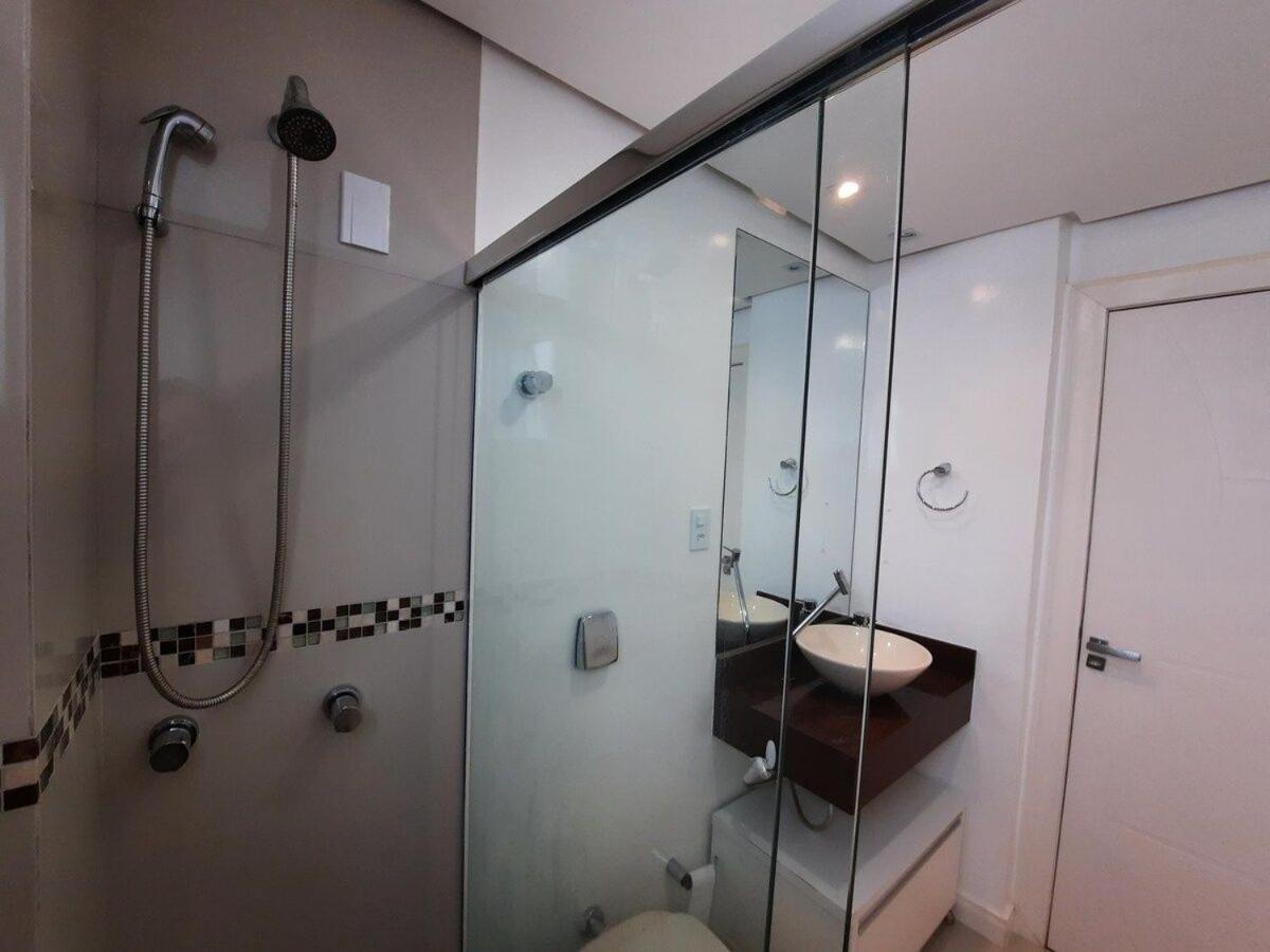 3 Suites Linda Vista Da Orla De Bc A 50M Da Praia - Somente Familiares Balneario Camboriu Dış mekan fotoğraf